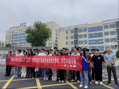 市就业创业办事核心营业还向50论理学子